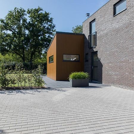Vakantiehuis Eikzicht Gelegen Aan Het Bos Elsloo  Buitenkant foto